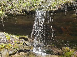 395 Foxtown Rd, McKee, KY 40447