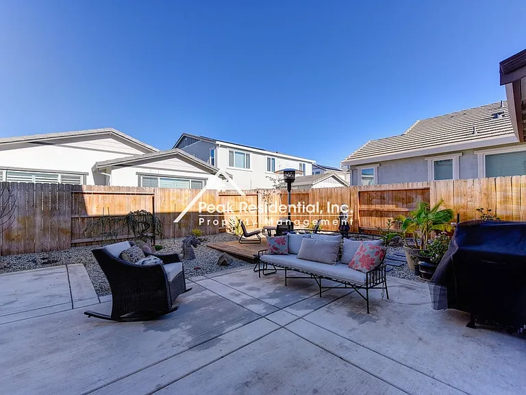 12753 Glass Beach Dr — Photo 56