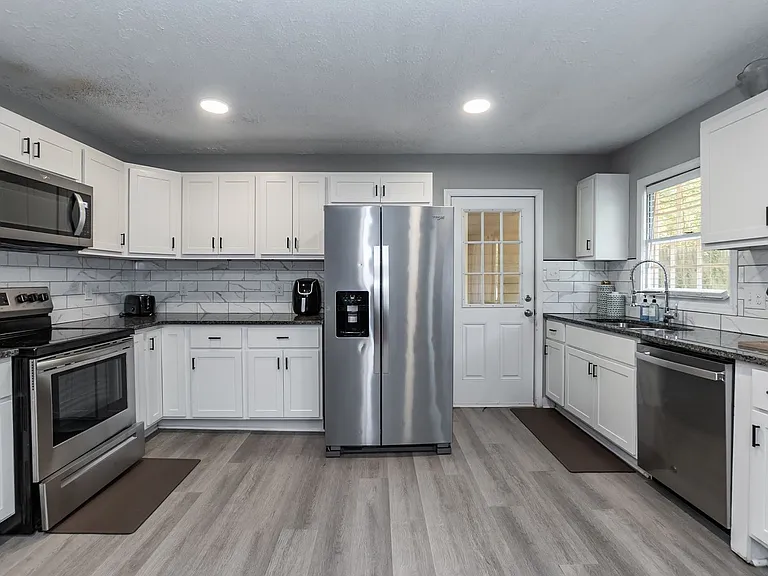 2212 Foxtrot Rd — Photo 18