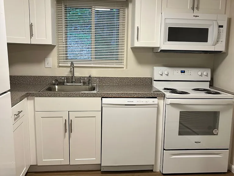 700 Cherry Tree Rd — Photo 71