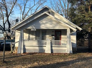 2059 SW Lane St, Topeka, KS 66604