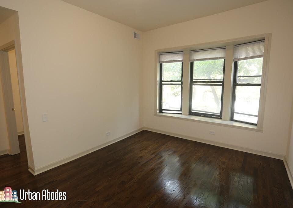 1st image of 1311 W Leland Ave #M1
