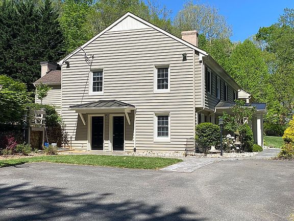 5th image of 4717 Locksview Rd