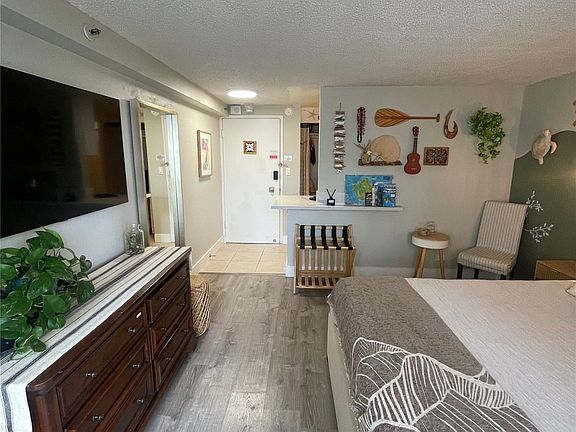 5th image of 2450 Prince Edward St APT 706A