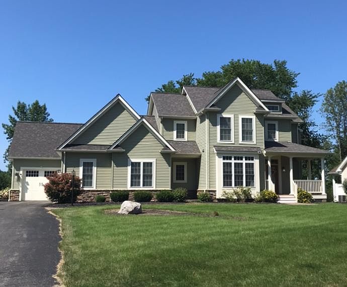 1st image of 499 Shorewood Trl