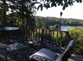 253 Pulpit Harbor Rd, North Haven, ME 04853