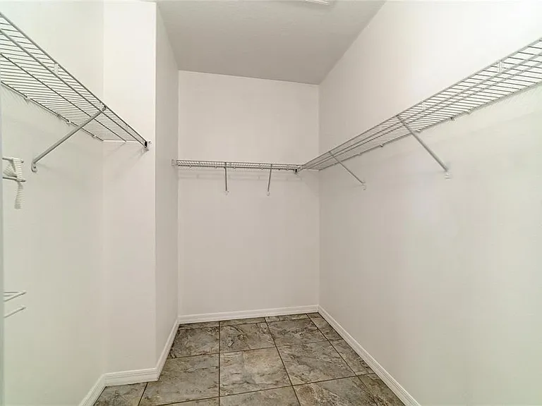 4650 Woodbrook Dr — Photo 28