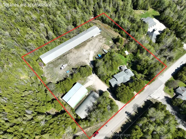 158 Stokes Bay Rd, Northern Bruce Peninsula, ON N0H 1W0
