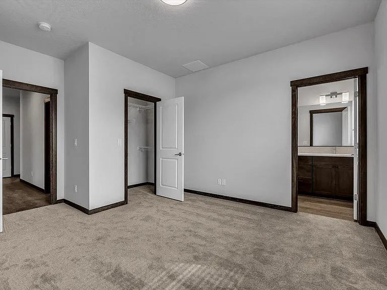 2905 N Corvus St — Photo 19