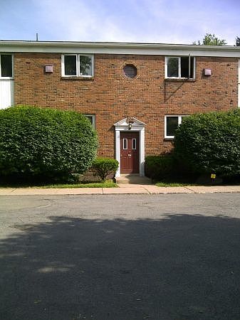1st image of 27 Tompkins St APT 6