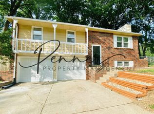 1415 N Cloverdale Ct, Independence, MO 64056