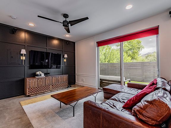 3rd image of 317 Everest Ave