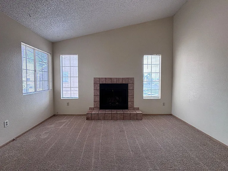2686 Aarondavid Dr — Photo 6