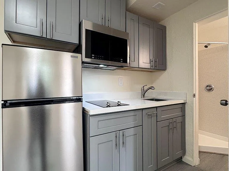 2312-14 Ellsworth Street — Photo 29