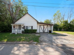 21 Russell St, Fort Erie, ON L2A 4C1