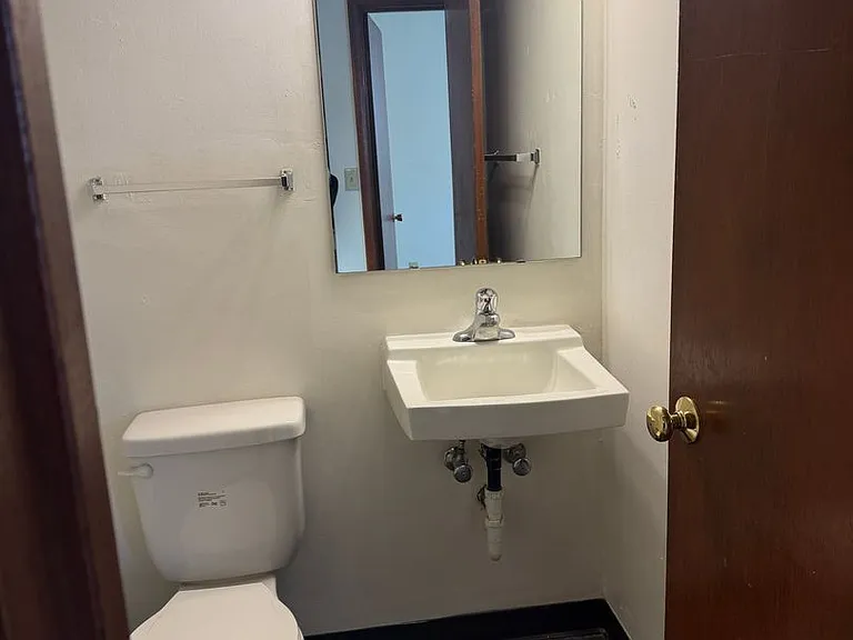 College Park Apartments — Photo 57