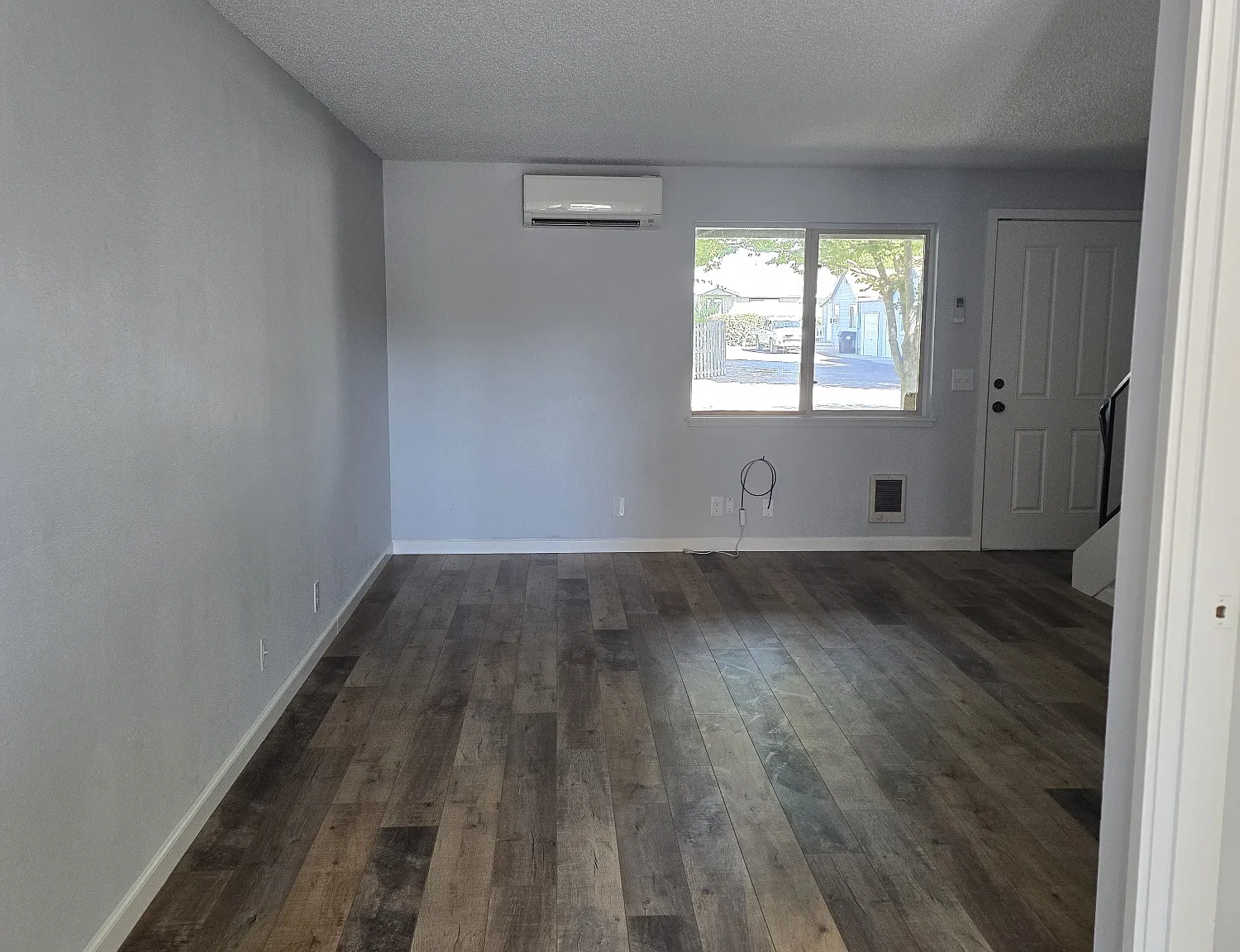 2 bed, 1.5 bath, 1000 sqft, $2,200 — Photo 3