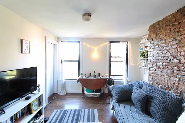 Rented by Compass | media 29