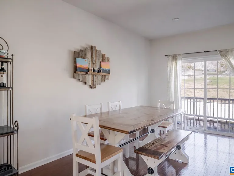 2052 Elm Tree Ct — Photo 6