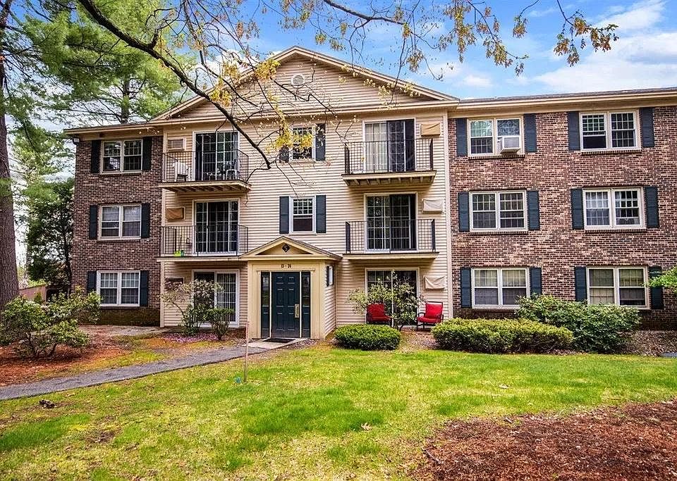 1st image of 5 Autumn Leaf Dr APT 23