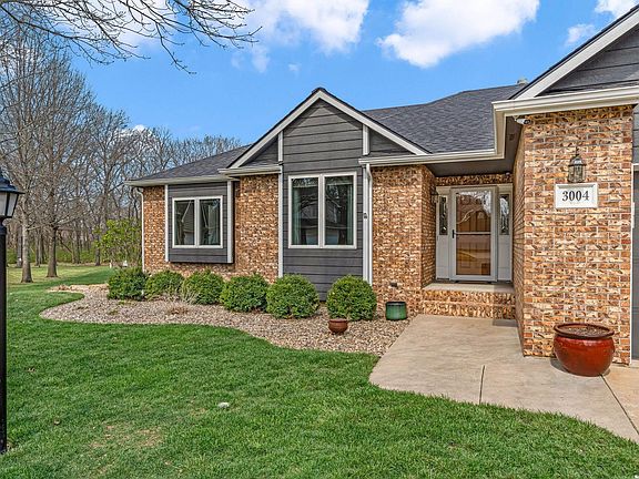 3rd image of 3004 Bently Ct