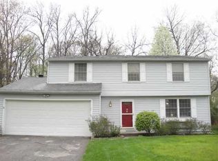 2420 Kenmoore Rd, Maumee, OH 43537