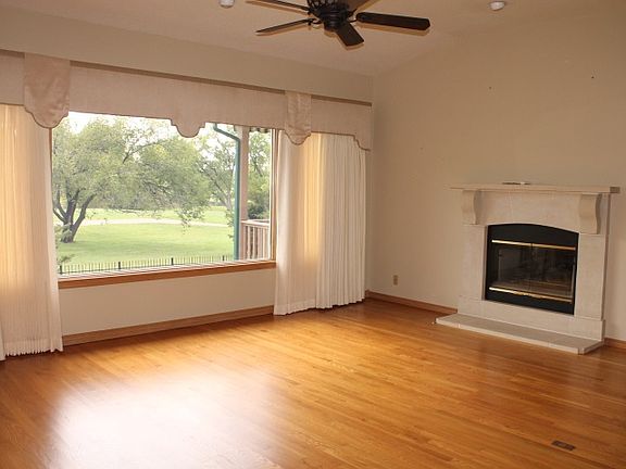 5th image of 9317 E Lakepoint Dr