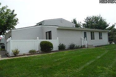 1st image of 295 Deepwood Dr
