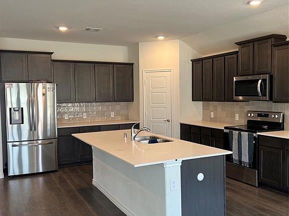 2nd image of 1305 Pistachio Dr