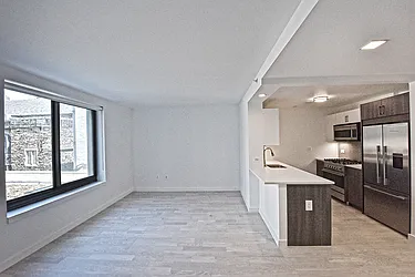 Rented by R New York