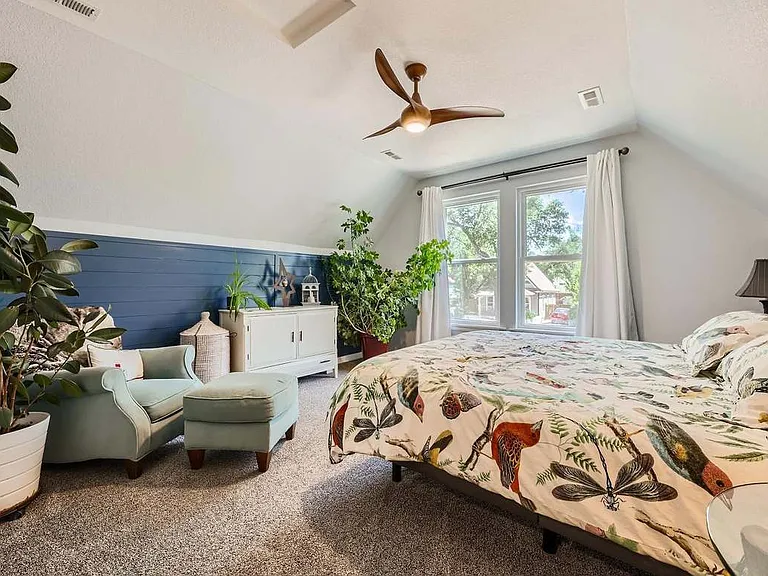 1501 W Cucharras St — Photo 14