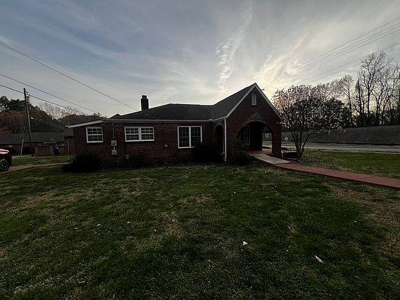 2nd image of 701 S Battleground Ave