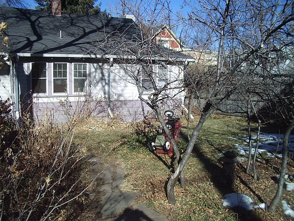 House, winter, S side, bkyard