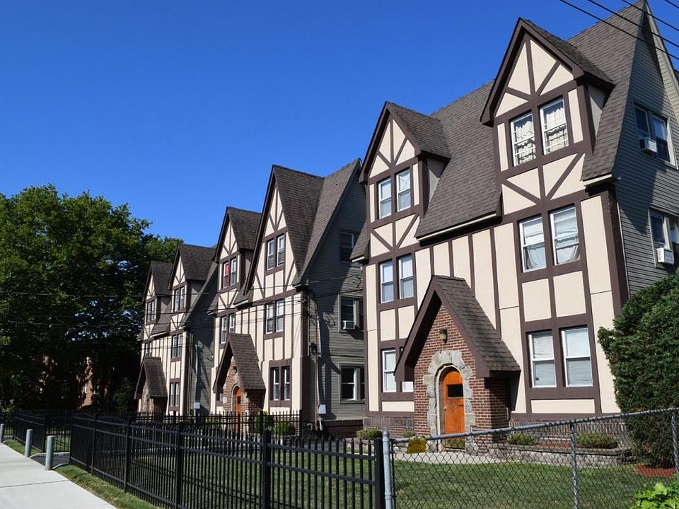 1st image of 14 Jefferson Ave APT 2