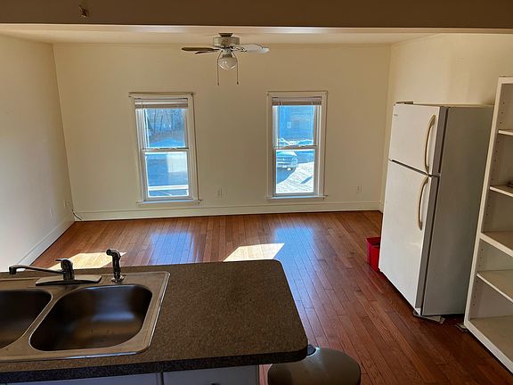 Kitchen/dining area