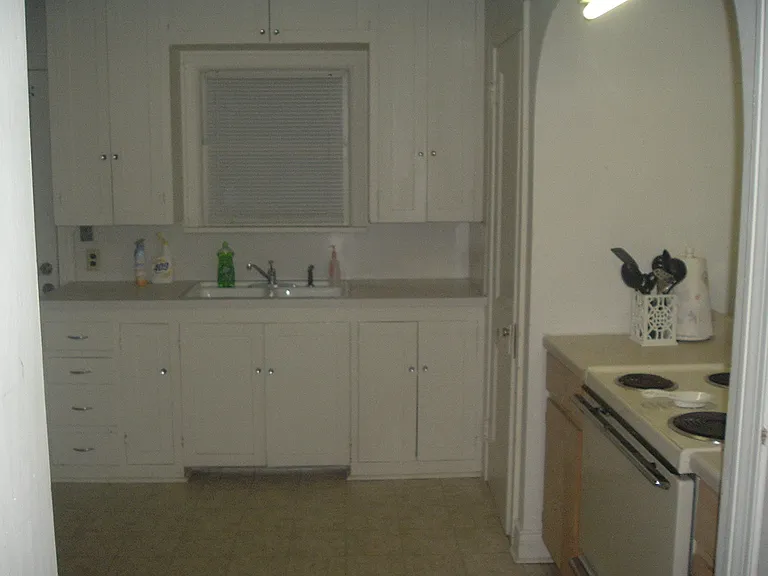 1415 N Lewis Pl — Photo 5