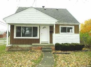 6944 Arcola St, Garden City, MI 48135