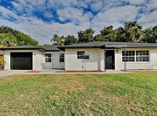 2725 Eastland Rd, Mount Dora, FL 32757