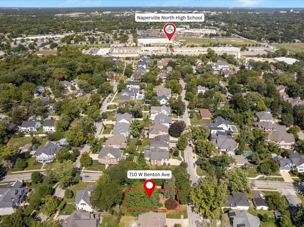 710 W Benton Ave, Naperville, IL 60540