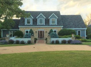 W1214 County Road Cir, Helenville, WI 53137