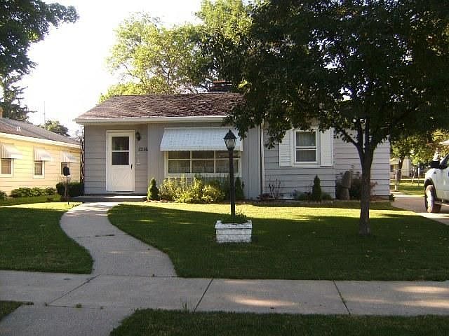 1st image of 1216 Lapham St