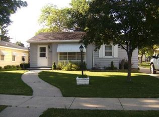 1216 Lapham St, Janesville, WI 53546