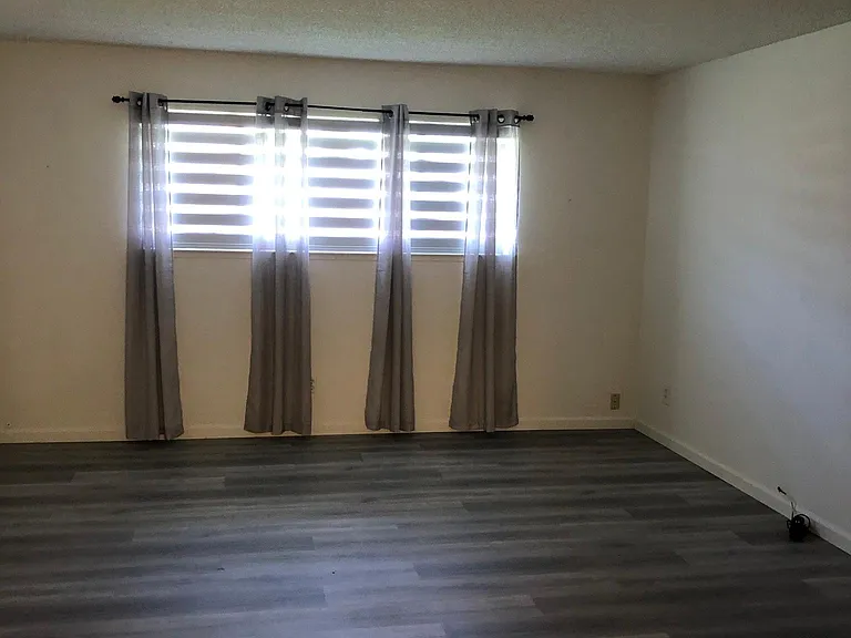 611 Brickyard Dr #611 — Photo 9