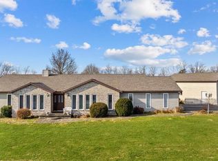 385 Spence Rd, Belpre, OH 45714