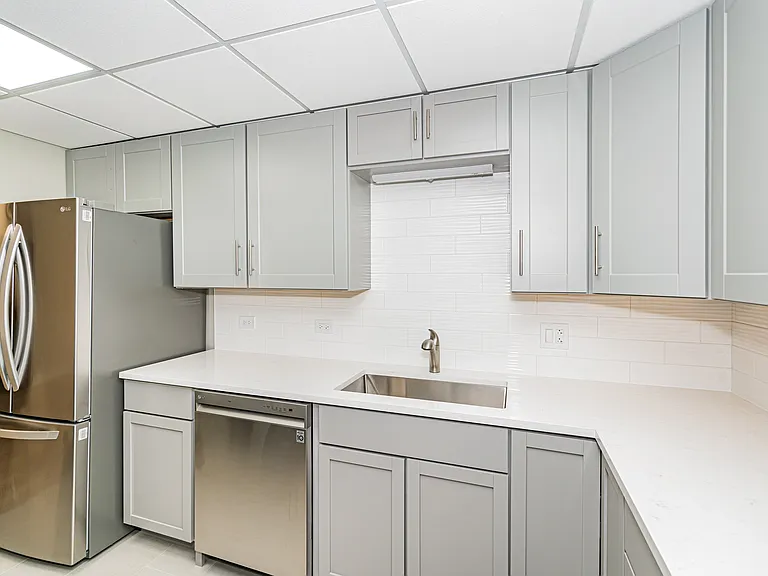 3851 N Parkway Dr #1I — Photo 10