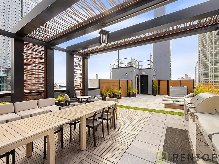 570 Fulton St #2C — Photo 14