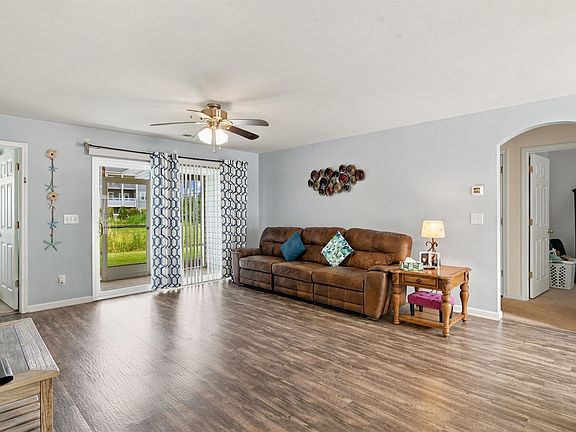 4th image of 135 Butkus Dr. #2