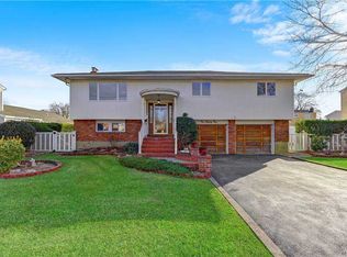 191 Massapequa Ave, Massapequa, NY 11758