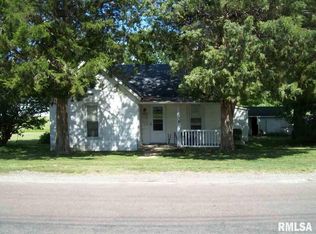 244 N Commercial St, Winchester, IL 62694