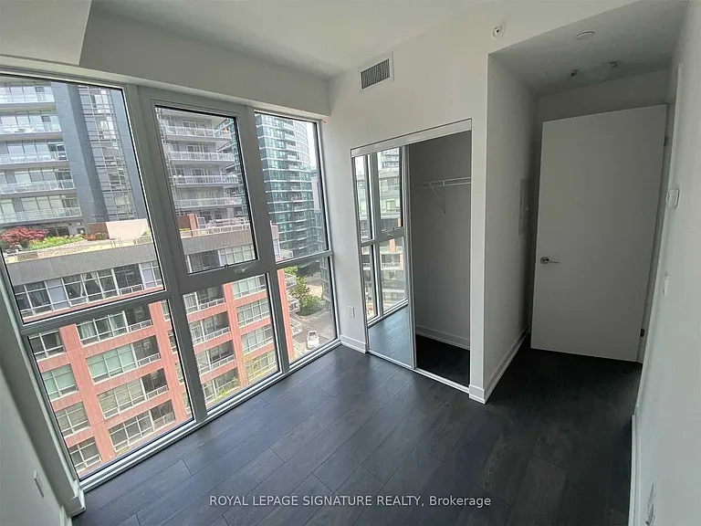 38 Iannuzzi St #810 — Photo 7